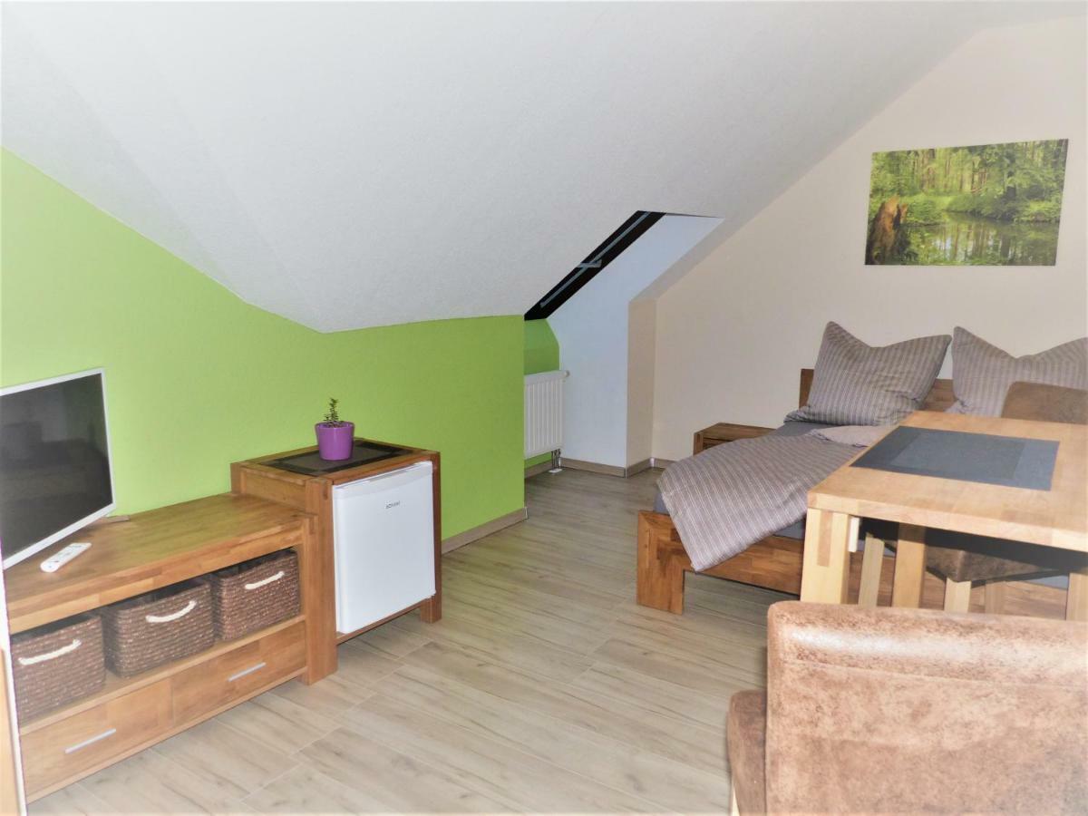 Ferienwohnung Ortrand - Pension Buitenkant foto