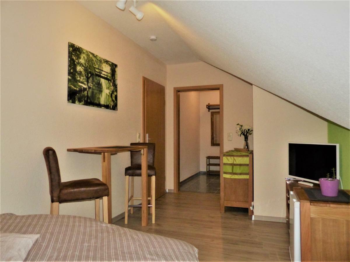 Ferienwohnung Ortrand - Pension Buitenkant foto