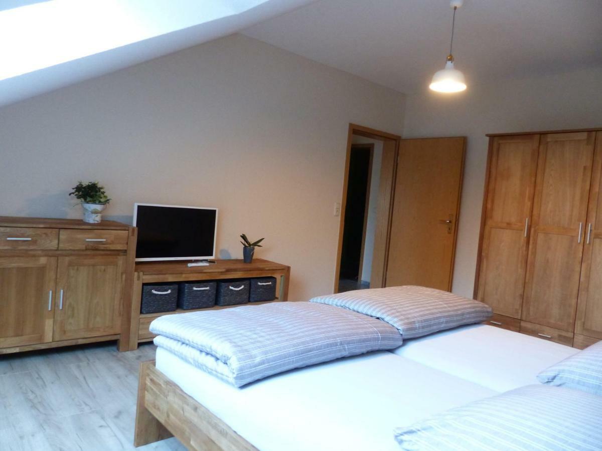 Ferienwohnung Ortrand - Pension Buitenkant foto